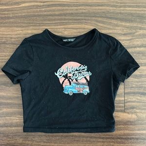 Black short sleeve with California Dreams logo